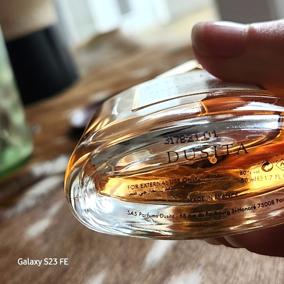 Dusita Fleur De Lalita EDP - Picture 3 of 3